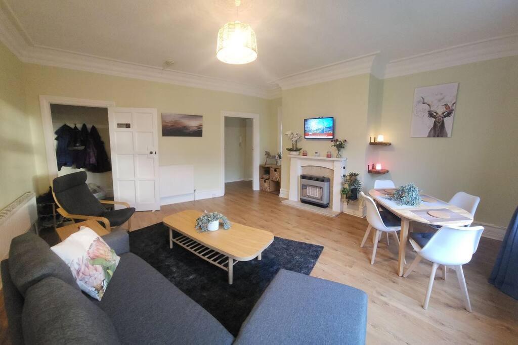 Spacious Guest Flat Near Roundhay Park Leeds  Luaran gambar