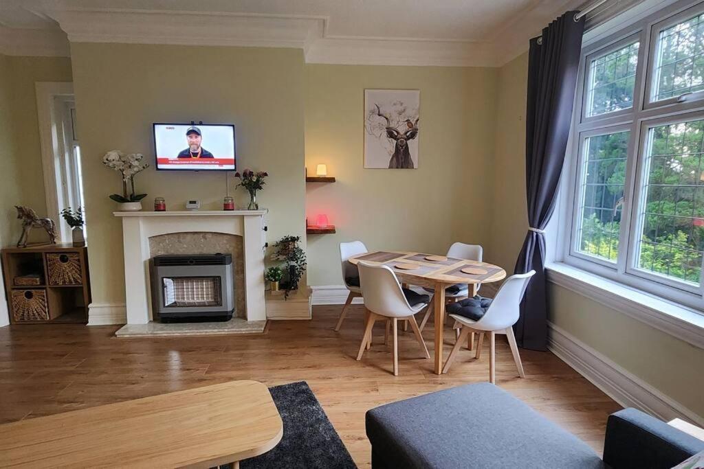 Spacious Guest Flat Near Roundhay Park Leeds  Luaran gambar