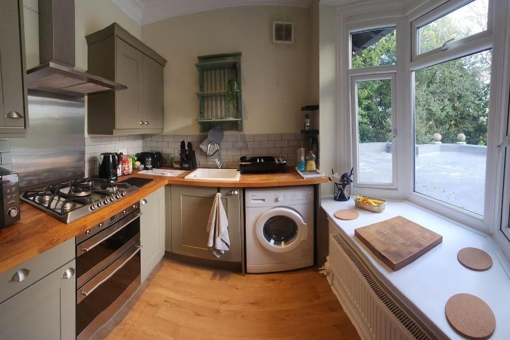 Spacious Guest Flat Near Roundhay Park Leeds  Luaran gambar