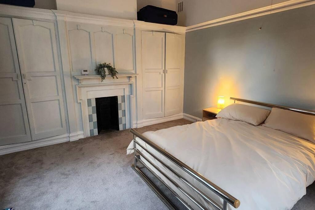 Spacious Guest Flat Near Roundhay Park Leeds  Luaran gambar